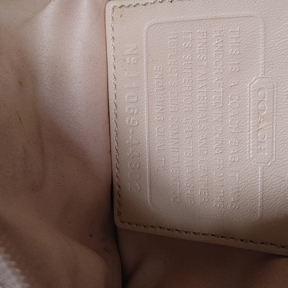 Authentic Coach Leather - Picture 11 of 15
